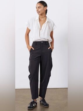 Ruti The Petite Wide-Ish Pants Barrel Elevated Comfy Black Size 2 Petite